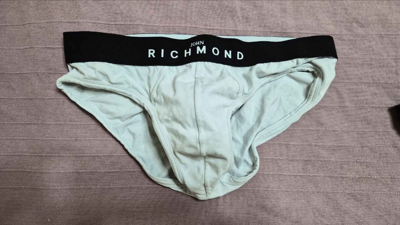 Ношенные трусы Richmond от None7