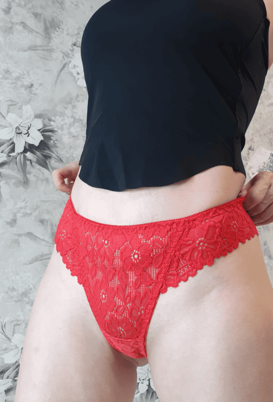 Красные ажурные трусики стринги из хлопка от Vkuslenna